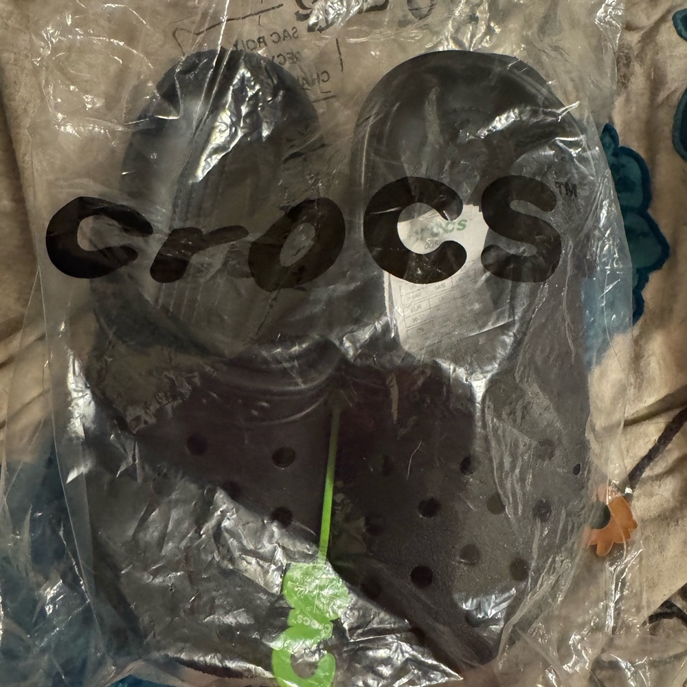 CROCS Black Slip-On Clogs
